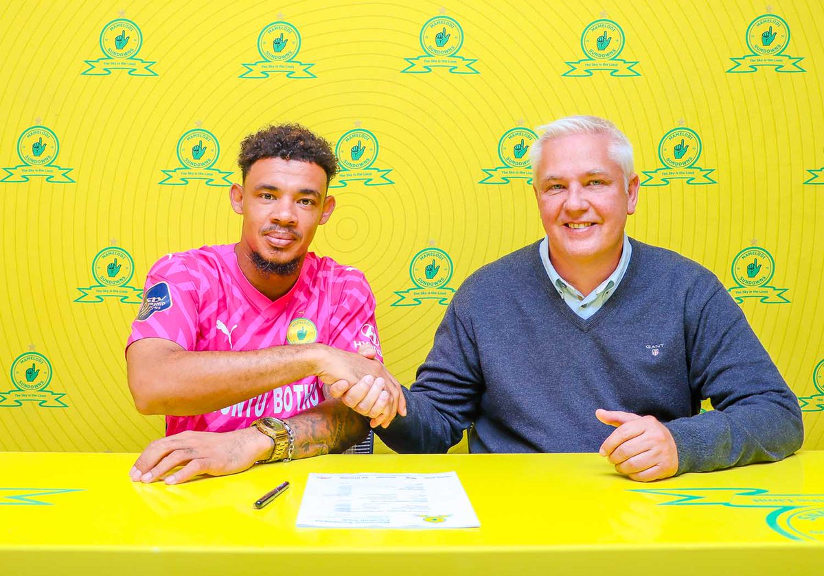 Ronwen Williams on his four-year contract extension:

'I’ve been happy since day one. The club has helped me grow as a football player and as a person, so it was a no-brainer for me [to extend].”

#DStvPrem | @Masandawana