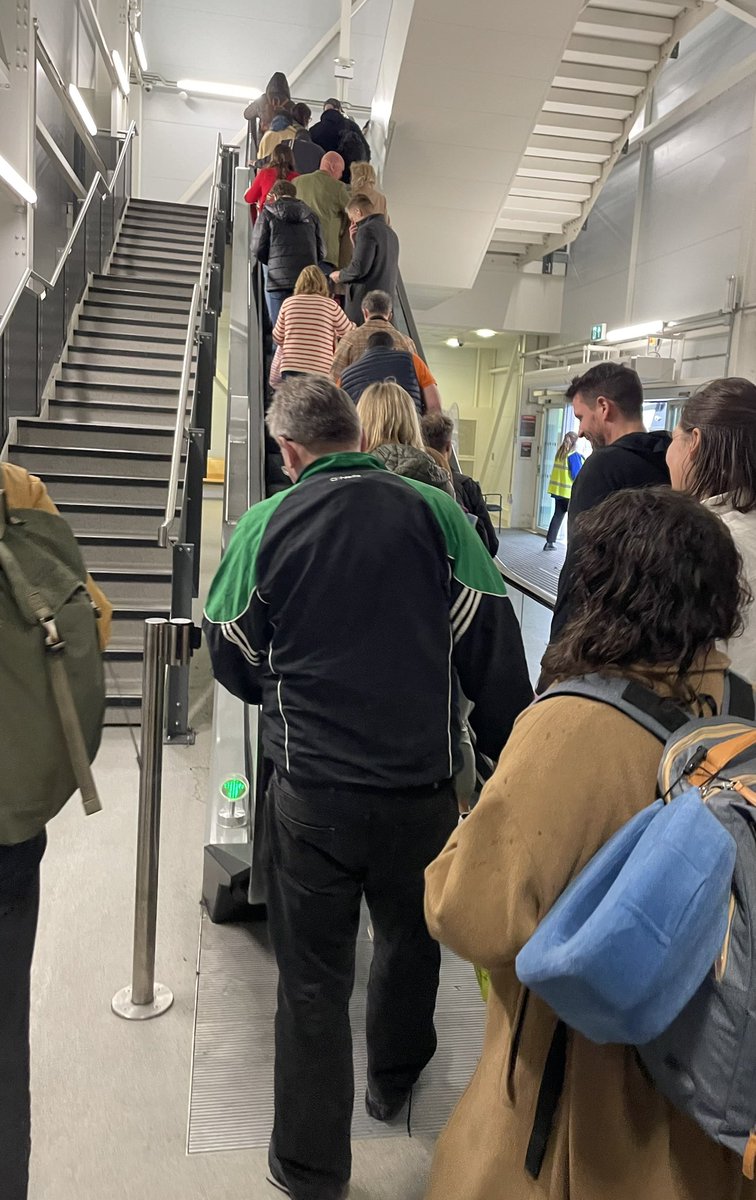 By god this buck flying is around Stansted airport in a refs jacket 

HH