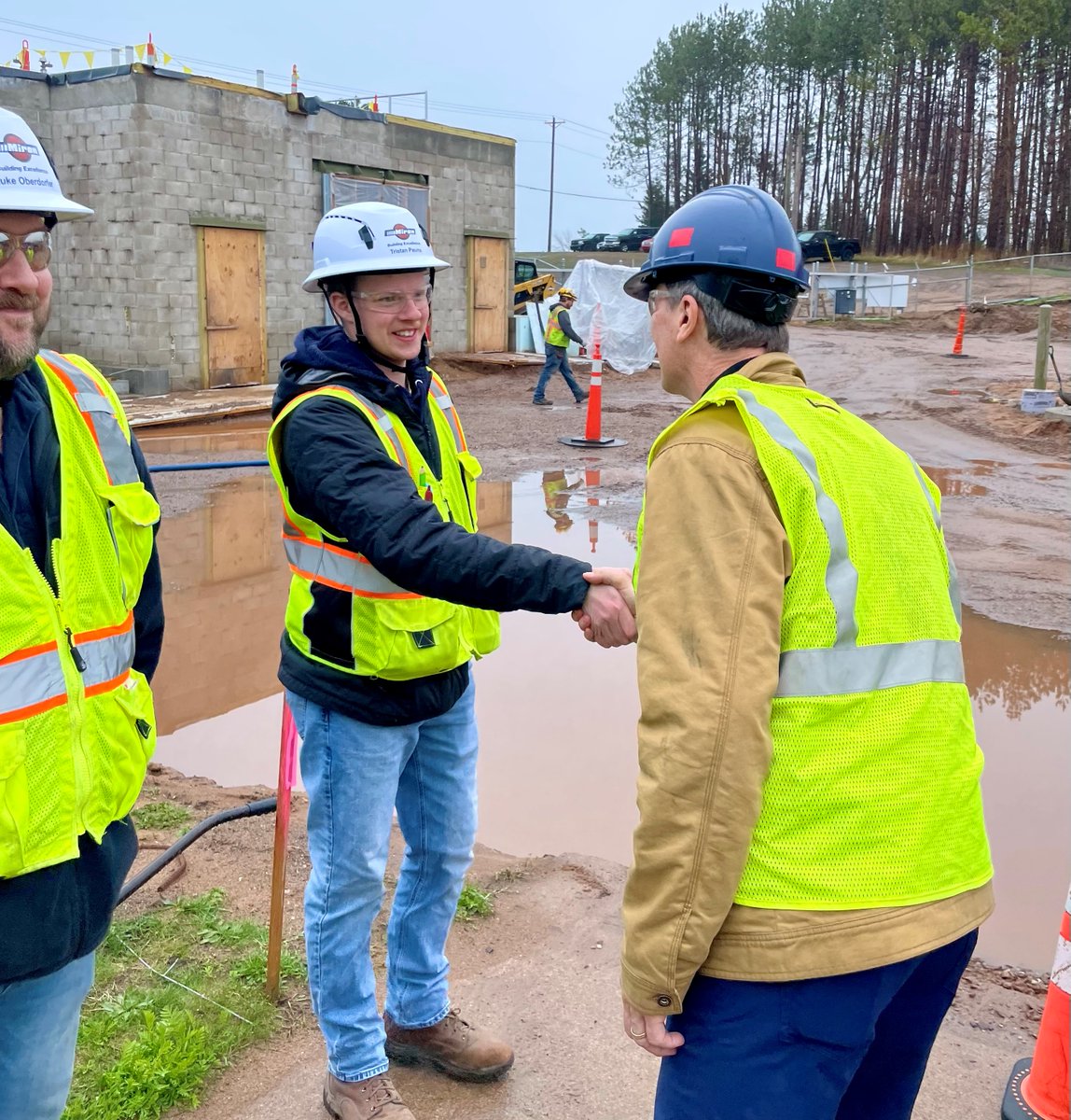 .@EGLEDirector Phil Roos toured the Marquette Area Wastewater Treatment Facility to celebrate improvements enabled by a $12.5M loan supported by EGLE’s Clean Water State Revolving Fund. 🧵

tinyurl.com/3k9fab84 #MICleanWater