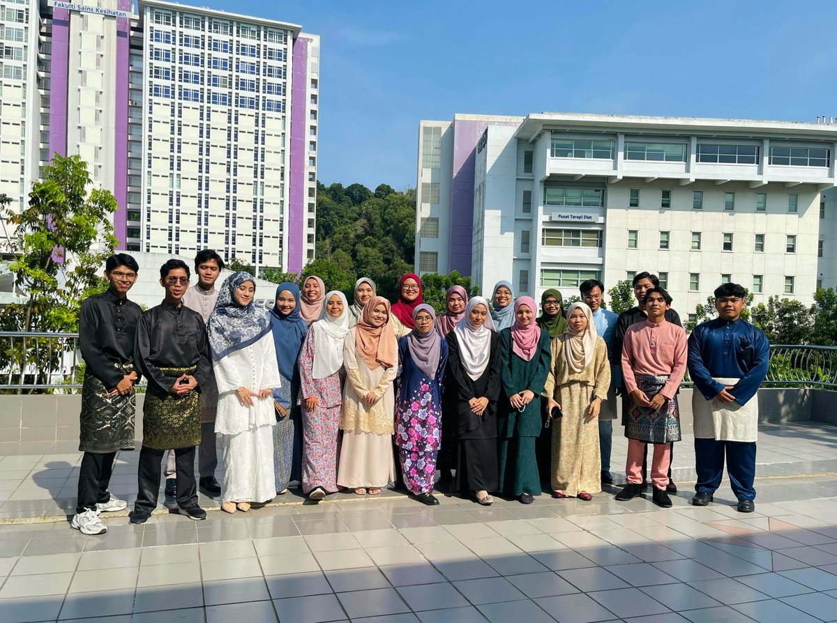 zacky_152's tweet photo. 24 Syawal, 1445 💫 https://t.co/6SJx4JRqYl