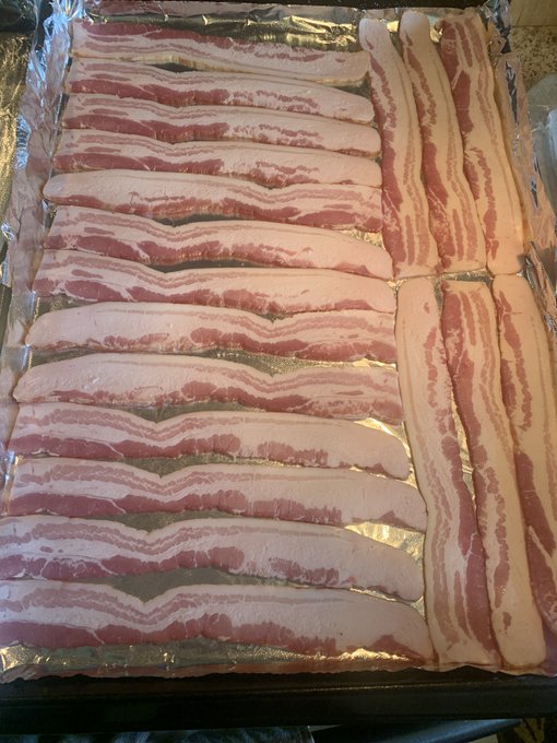 To all the recent Muslim converts on college campuses around the country, get ready, the bacon is goin' into the oven. 😋😋😋😋😋😋