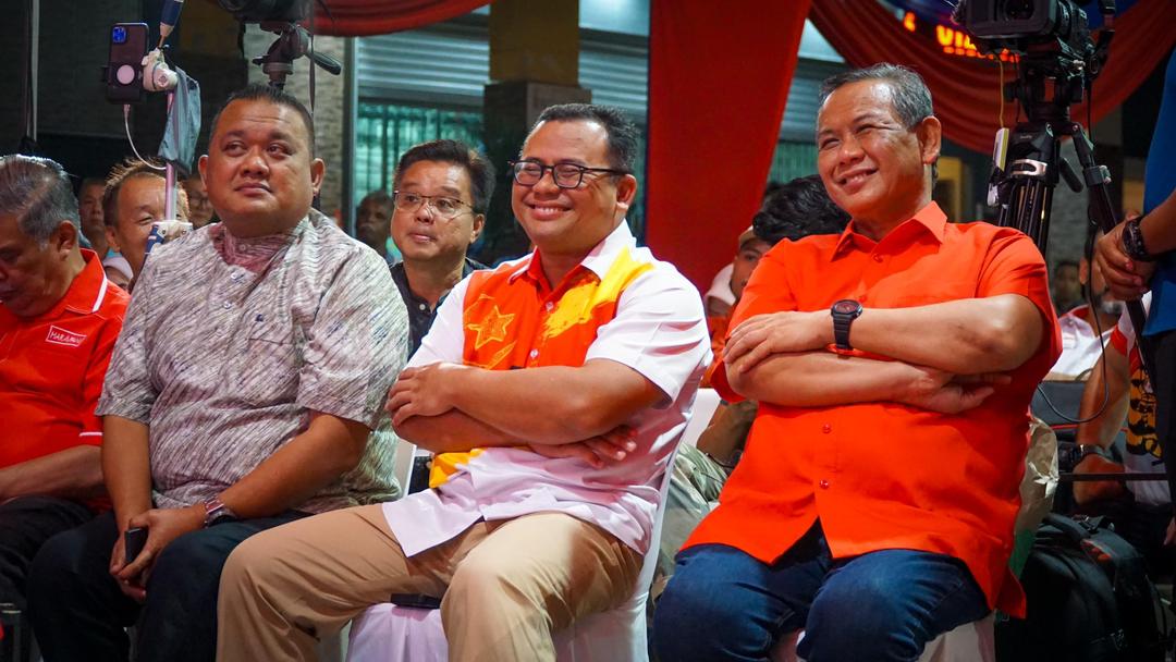 Suasana berkempen bagi Pilihan Raya Kecil Kuala Kubu Baharu, semakin hangat menerusi penganjuran Ceramah Mega Perpaduan.
instagram.com/p/C6gqaxYSyK4/…

Malaysia MADANI: Tekad Perpaduan Penuhi Harapan

'Yang sahih di Berita RTM'
#RTM #BeritaRTM #MalaysiaMadani