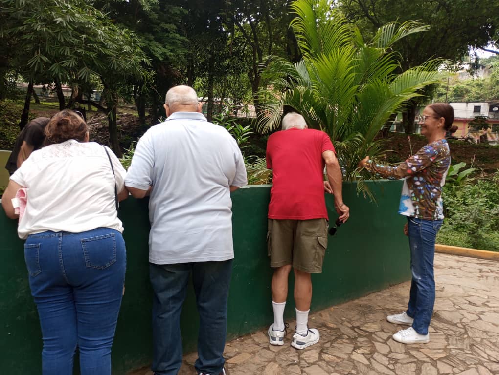 La Corporación Portugueseña de Turismo en conjunto con INATUR realizan una visita guiada por el centro histórico de la ciudad de Guanare al grupo de la hermandad Vielma, profesionales médicos de la promoción del año 1978, turistas provenientes de los estados Guárico, Falcón.