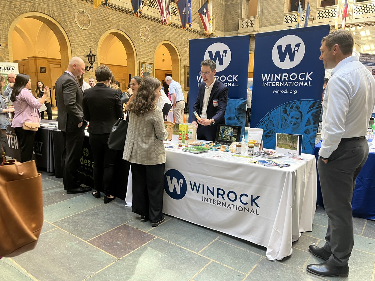 Yesterday, we caught up with @WinrockIntl at the International #FoodAid showcase. They told us about their exciting @USDA-funded #ClimateSmartAg projects in countries around the world. Check out some of their recent successes! winrock.org/program-areas/…