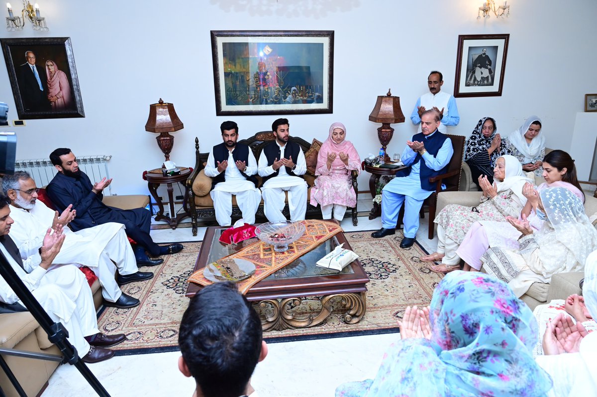 Prime Minister Muhammad Shehbaz Sharif visited the residence of PMLN leader and former MNA Saira Afzal Tarar and offered condolences over the demise of her father Afzal Hussain Tarar in Village Kolo Tarar, Hafizabad, on May 3, 2024. @CMShehbaz