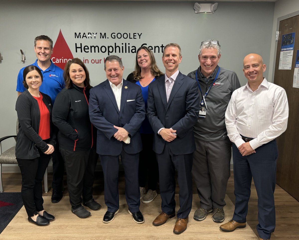 The Mary Gooley Hemophilia Center provides critical treatment, advocacy, and research to patients affected by hemophilia and rare bleeding disorders. Today I stopped by for a tour of @MMGHTC, and to discuss how we can support their essential work at the federal level.