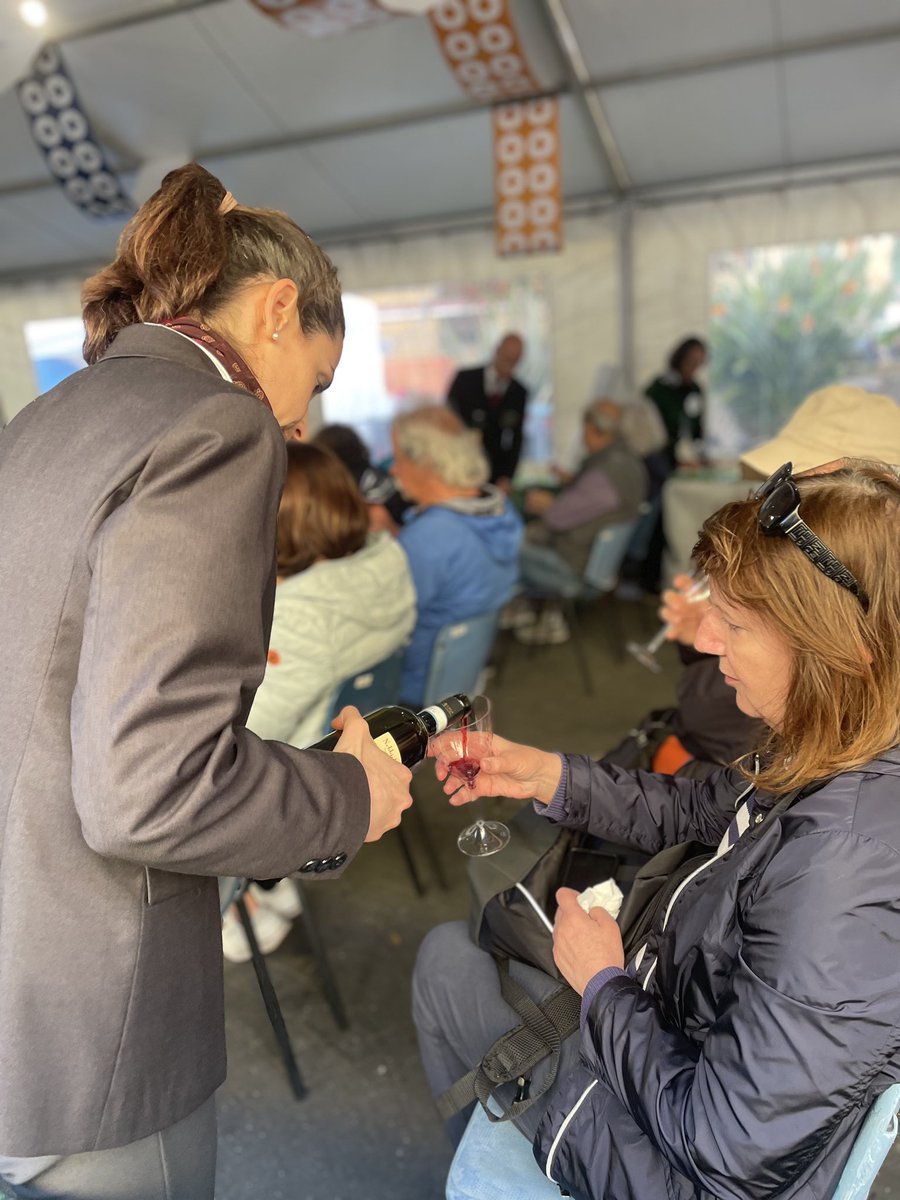 I vini di Diano d’Alba – degustazione guidata di etichette delle cantine Rolfo e Cascina Rossa.
Con @Fisar.im.sv @CCIAARIVLIG 

#aromatica #aromaticadianese