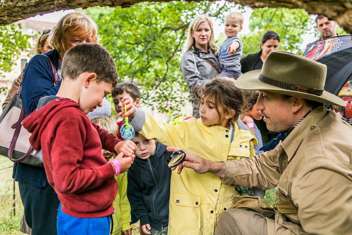 The long weekend is almost here and so is Ugly Bug Safari! 🙌 Hunt for creepy crawlies lurking in the gardens and learn about why these insects are so important 🐛 📅 Sat 4 - Mon 6 May 🔗 Book online save 15%: brnw.ch/21wJriV