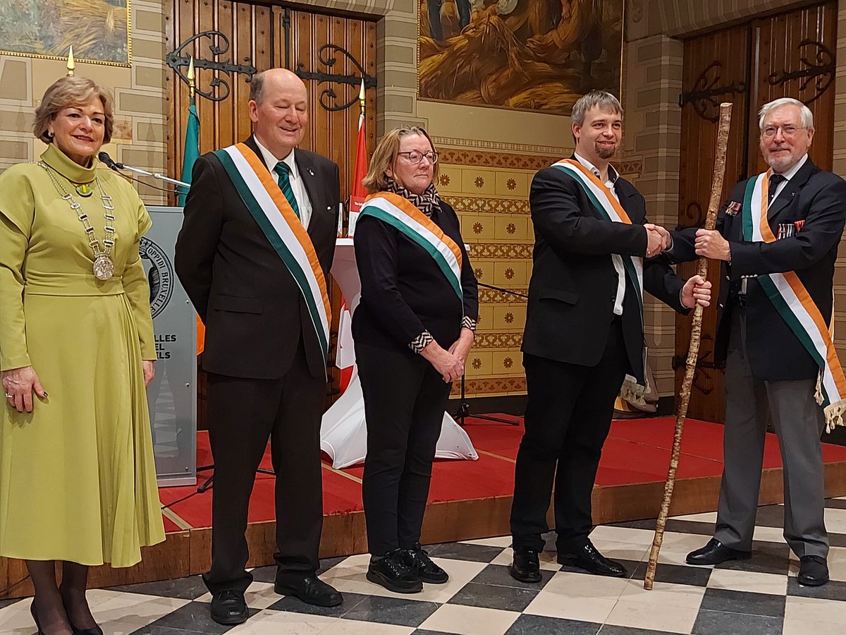 In 2019 @irishineurope had a dedicated programme the recognise Irish-Canadian Diaspora engagement in Europe and George Brown Irish/Canadian right in photo was the Grand Marshal in the Brussels Saint Patrick's Day Parade of the Nations and Regions.