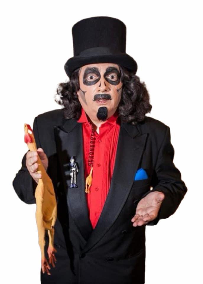 @Svengoolie Looking forward to watching and live-tweeting this one @Svengoolie, especially since I’ve never seen it before! Me and @CrazyK_in_Cali  can’t wait! See you and the #SvenSquad , and the #SvenPals  on #Svengoolie  Saturday Night! 📺🍿😊