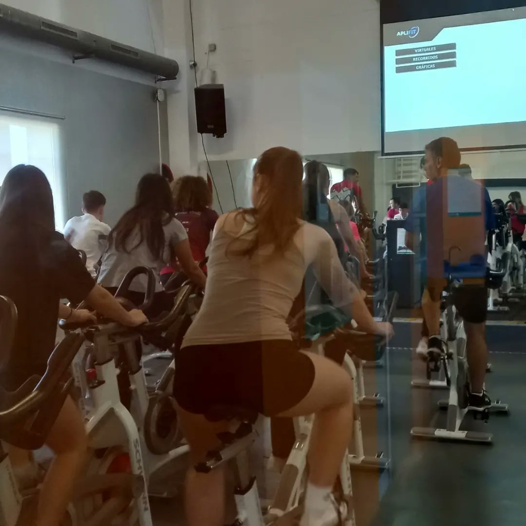 Els alumnes de 1r del Batxillerat han participat en una trobada de condicionament físic organitzada per l'<a href="/institutcar/">institutcar</a> i <a href="/CEVOccSud/">Consell Esportiu V. Occ. Sud</a> al parc esportiu municipal Guiera. Èxit absolut amb bons professionals de l'activitat física. #batxinsforat