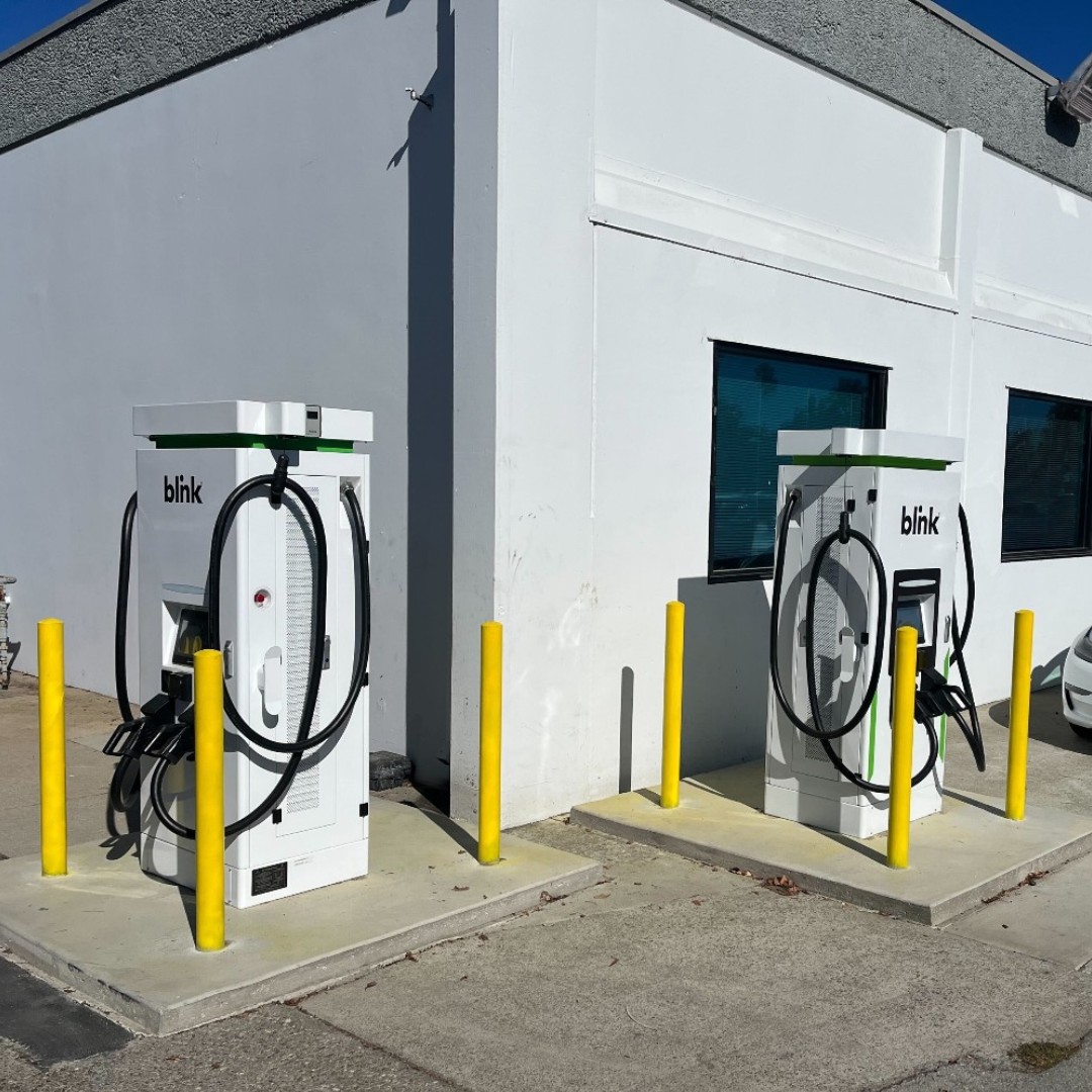 Revamp your auto dealership w/ COIL's comprehensive services. 

Upgrade parking assets, install cutting-edge charging infrastructure, &amp; cater to the needs of EV consumers.

Stay ahead in the industry and join the electric revolution today. coil.co/commercial-ev-…

#EVCharging
