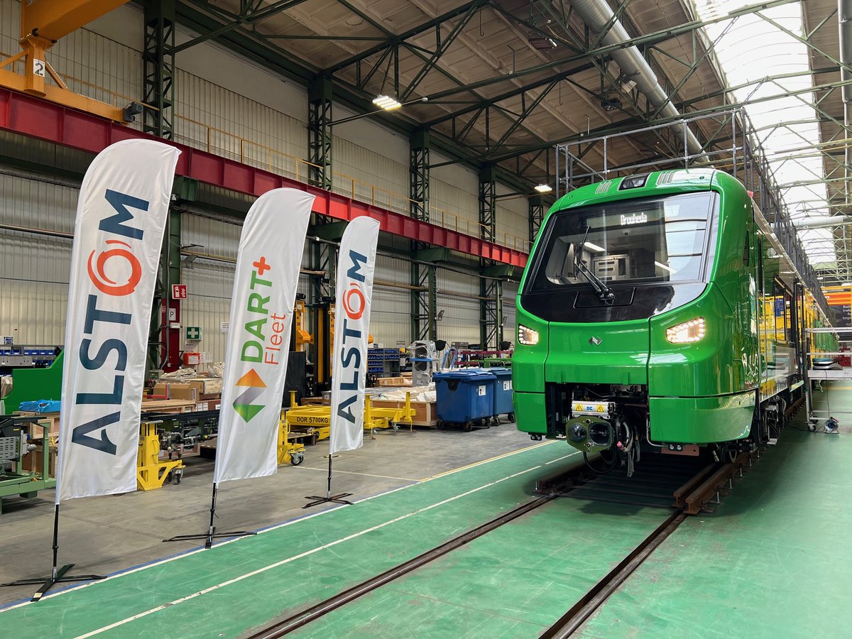 Journalists and stakeholders visited our Chorzów facility in Southern Poland this week, where they enjoyed a first look at our new X'trapolis DART+ fleet for @IrishRail. Check out @laurenanna_1's report for @thejournal_ie from the factory near Katowice: youtu.be/K1_Im8s1rP4