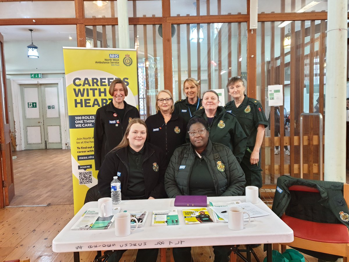 We'd like to say a huge thank you to the North West Ambulance Service @NWAmbulance for coming to speak to the women at our drop-in about training and job opportunities within the Ambulance Service! 🚑 #Training #JobOpportunites #Employment #RefugeeWomen #RightToWork