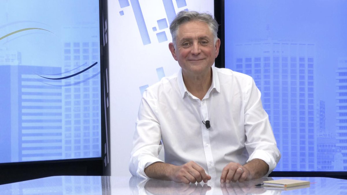 Isabelle HUAULT 🇺🇦 (@isabellehuault) on Twitter photo ▶️ <a href="/XerfiCanal/">Xerfi Canal</a> a reçu <a href="/PYvesGomez/">Pierre-Yves Gomez ن</a>, professeur émérite à <a href="/EMLYON/">emlyon business school</a>, Institut Français du Gouvernement des Entreprises, pour parler de l'aliénation consommation/capital.
Une interview à retrouver ici :
ow.ly/wcrM30sC6i7 ▶️ <a href="/XerfiCanal/">Xerfi Canal</a> a reçu <a href="/PYvesGomez/">Pierre-Yves Gomez ن</a>, professeur émérite à <a href="/EMLYON/">emlyon business school</a>, Institut Français du Gouvernement des Entreprises, pour parler de l'aliénation consommation/capital.
Une interview à retrouver ici :
ow.ly/wcrM30sC6i7