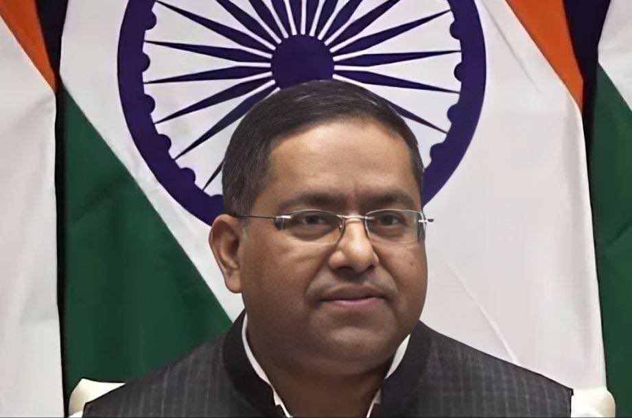 India Repeals ‘Do Not Travel’ Advisory For Israel, Iran The government now advises nationals “to remain vigilant while travelling to these countries and be in touch with the Indian Embassy,” Ministry of External Affairs spox Randhir Jaiswal said. The move is a softening of the…