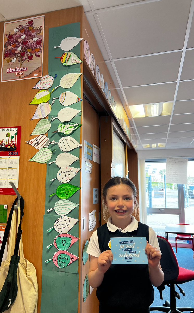 During play this week, a P3 girl created a ‘kindness tree’ for our classroom. Primary 4/3 and the school staff have added a leaf to make someone smile! 🌲 #aiminghigh