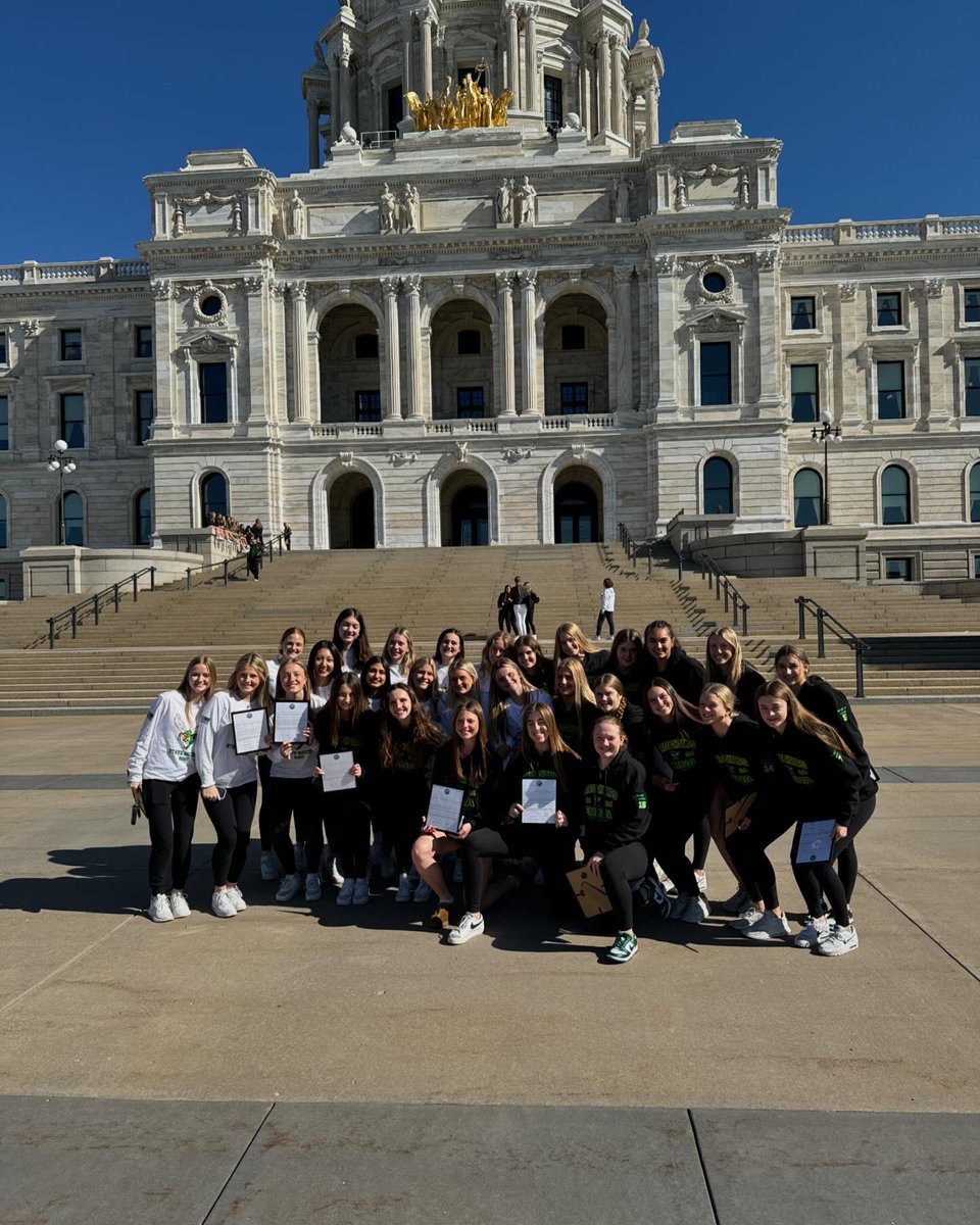 Thank to you to Heather Edelson with the MN House of Representatives for having us at The Capitol to recognize our State Champion Teams today!! 🐝🥇🏛️