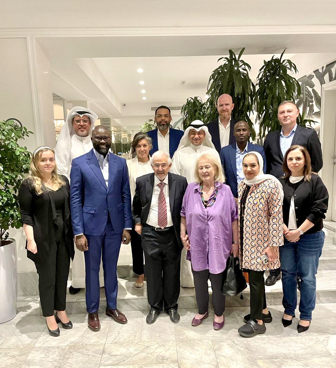 An unforgettable evening with Dr. Hilal Al Sayer, President of Kuwait Red Crescent Society, and his management team. Dr. Hilal embodies experience, wisdom, and grace—a true inspiration. Grateful for our invaluable partnership for humanity.
