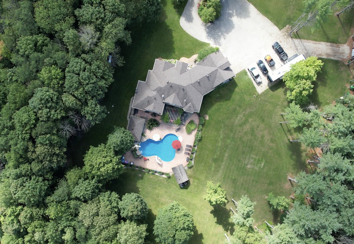 59 MAPLE CREEK Drive, BROCKTON
$1,695,000 - Welcome to 59 Maple Creek Drive in the Municipality of Brockton. This custom built home sits on just over 4 acres, offers approximately 5700 square feet of living space and is located only minutes from the town of Walkerton.