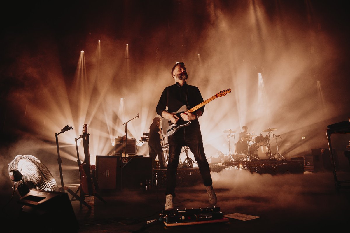 A joy to spend an evening with @editorsofficial in SW9, one of our favourite live bands. 📷 @nicieberlphoto for @academyamg (𝘱𝘭𝘦𝘢𝘴𝘦 𝘥𝘰 𝘯𝘰𝘵 𝘶𝘴𝘦 𝘸𝘪𝘵𝘩𝘰𝘶𝘵 𝘱𝘦𝘳𝘮𝘪𝘴𝘴𝘪𝘰𝘯) #Editors O2 Academy Brixton - Thursday 02 May 2024