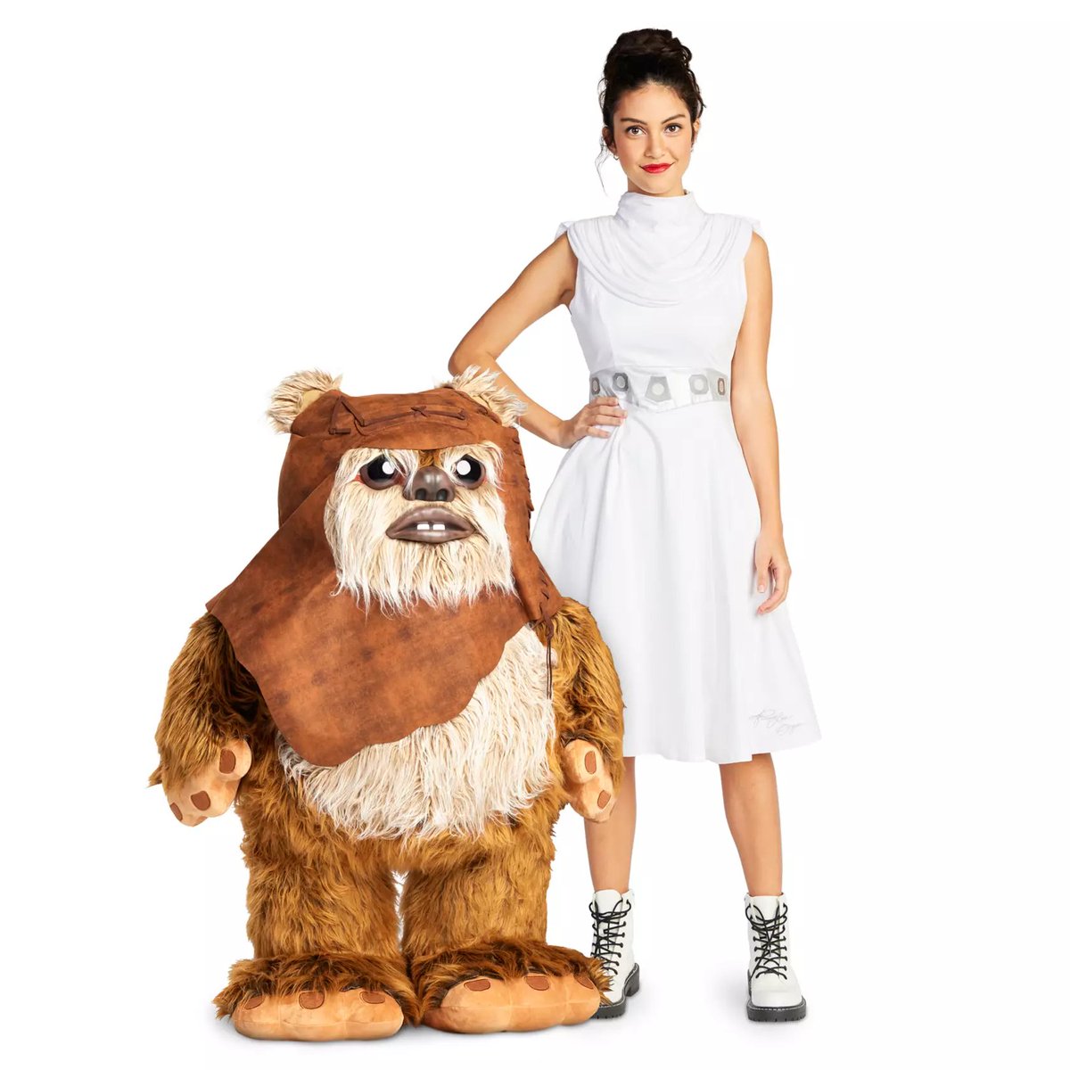 Available Now: Wicket Ewok Collectors Figure - Star Wars: Return of the Jedi – 40th Anniversary at Disney Link: finderz.info/44tfpie #Ad #Disney #StarWars #Ewok #Wicket #MayThe4thBeWithYou #MayTheFourthBeWithYou