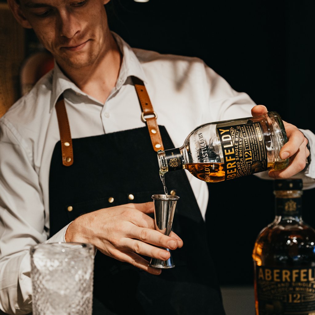 Pouring perfection, one dram at a time… 

#Whisky #DewarsAberfeldy #HomeOfDewars #Aberfeldy #Dram #Scotch #Whiskey #Cocktail #WhiskyCocktail