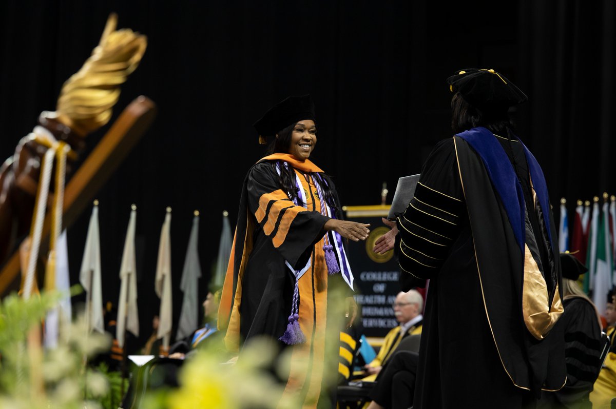 NKU Alumni (@nkualumni) on Twitter photo This weekend we celebrate <a href="/nkuedu/">Northern Kentucky University</a> spring Commencement! Congratulations to all our graduates. Stay in touch with us and let us know where your new journey takes you! supportnku.nku.edu/Class_Notes #NKUalumni This weekend we celebrate <a href="/nkuedu/">Northern Kentucky University</a> spring Commencement! Congratulations to all our graduates. Stay in touch with us and let us know where your new journey takes you! supportnku.nku.edu/Class_Notes #NKUalumni