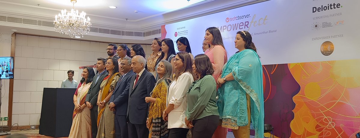 Sh.@arvindtw, DG STPI, congratulated the awardees of “Samarthya Samman” @emPowerfest and highlighted contribution of Narishakti towards society. Further, he emphasized Govt. initiatives in empowering women & requested women to come forward in large number in leadership roles.