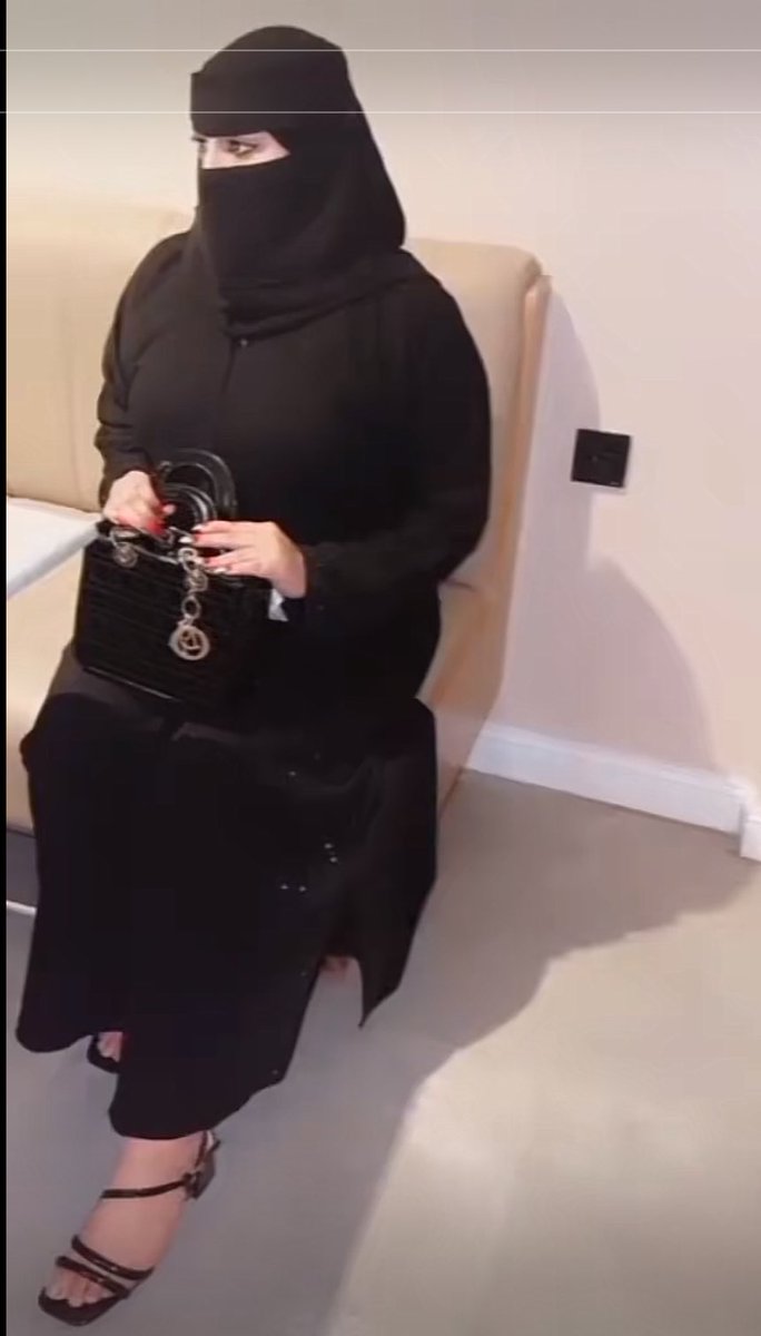 يارب في يوم الجمعة 
حياة سعيدة 
رفقه صالحة
رزق مبارك
ادعية مستجابة
امنيات محققة
وجنة لي ولمن أحب
.
#شيخه_الرياض