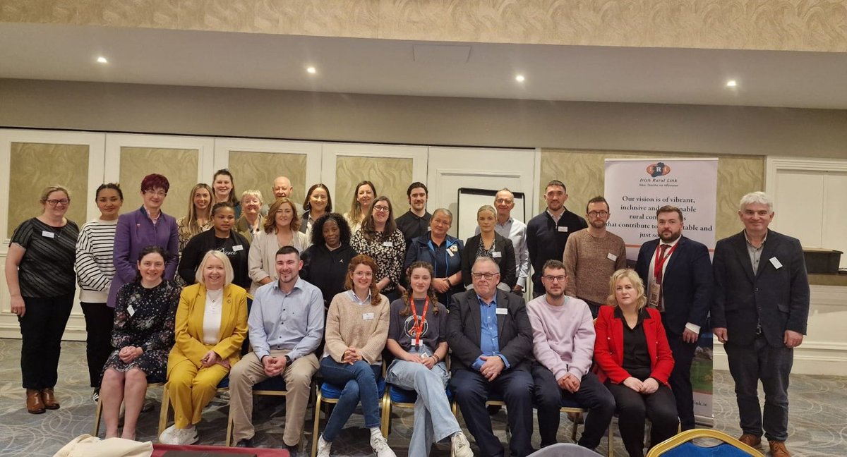Thank you all who attended today's #RuralYouth symposium. Thank you to the 3 speakers @nycinews @ESRIDublin @MacranaFeirme for their insightful presentations to set the scene for a fantastic discussion. A report will be produced on outcomes of the discussion #UseYourVote