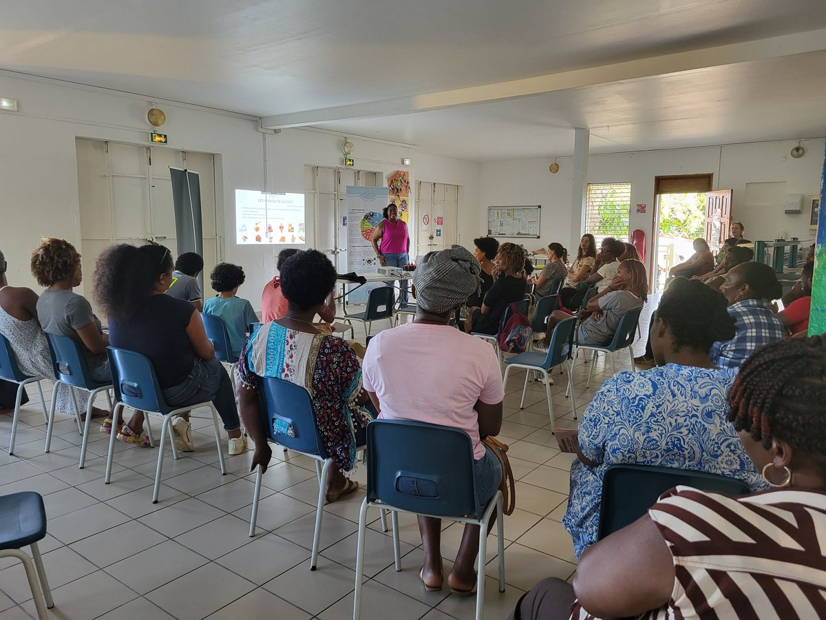 Ce ne sont pas moins de 30 interventions qui sont programmées au 3eme trimestre pour "Mon asso booste mon cerveau" : kfé des parents, ateliers Alimentation et Sommeil avec les enfants... Les échanges sont très enrichissants ! <a href="/monassobooste/">Mon association USEP booste mon cerveau</a> <a href="/AcGuadeloupe/">Académie de la Guadeloupe</a> <a href="/ars_guadeloupe/">ARS Guadeloupe, Saint-Martin et Saint-Barthélemy</a>