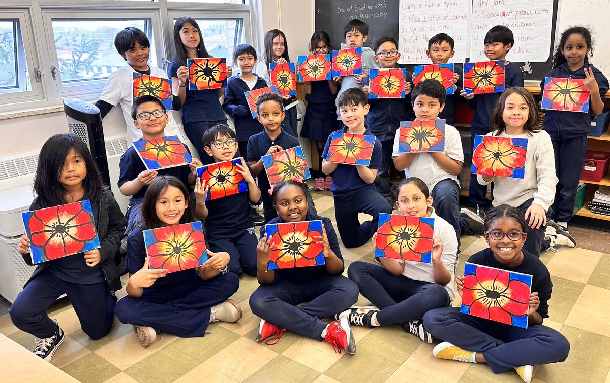 Excited to prepare for #MothersDay with the tiny humans of @stjeromestcdsb, we are painting flowers inspired by the “MOTHER of Modern art”, the lovely Georgia O’Keeffe! 🌸🎨❤️ #ArtMatters #ArtEducation || @vince_stellato @mariarizzo @campbes03