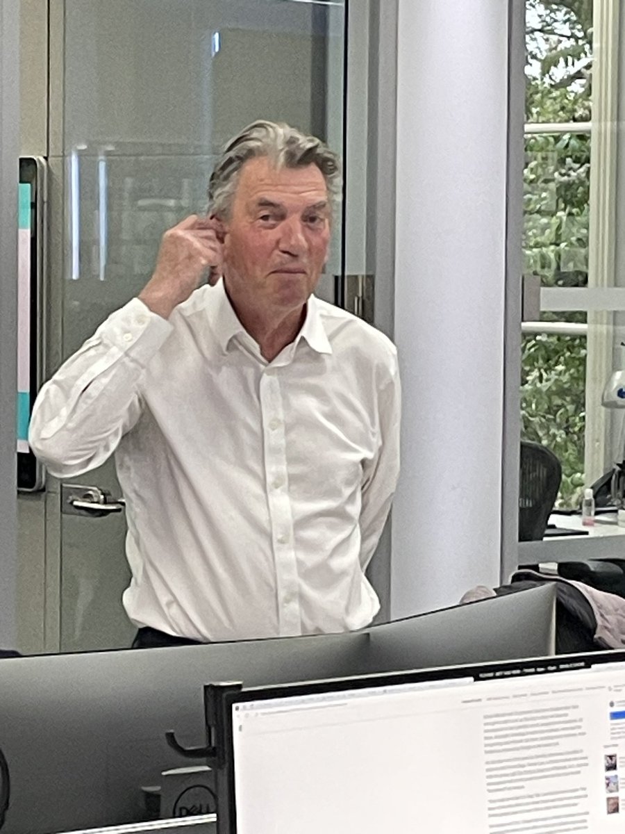 No show tonight because of local election results - but I’m here at Westminster standing by to record a special edition of the podcast…

…just as soon as I can get these two in the same microphone-filled room.