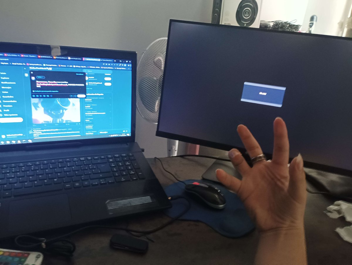 Soooooooo, i have the new monitor.
the fucking hdmi port doesn't work, I WANNA FUCKING DIE