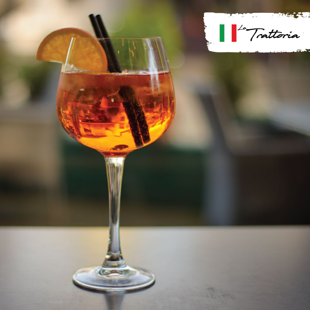 Kick off your weekend with the Italian classic – traditional pizza and an Aperol Spritz at Trattoria! 🍕🍹 Choose to dine in or enjoy at home.

#WeekendVibes #ItalianCuisine #TrattoriaTreats #Pizza #AperolSpritz #Windermere #Bowness #LakeDistrict