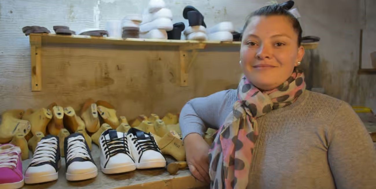 El Litoral on X Furor en Elortondo por la apertura de una fabrica de zapatillas artesanales https t JbmTvsU8Yf https t Zli9fUqCz6 X