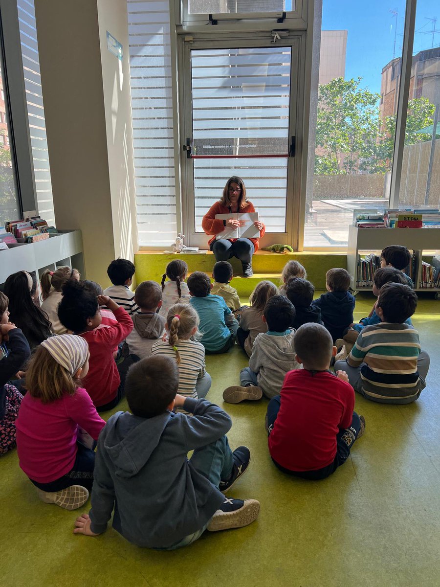 Virolaigrimm (@virolaigrimm) on Twitter photo Darrerament l'alumnat de 2n cicle d'Infantil ha visitat les biblioteques que tenim més a prop de l'escola: Caterina Albert, Sagrada Família i Mercè Rodoreda. 📖 <a href="/EscolaVirolai/">Escola Virolai</a> Darrerament l'alumnat de 2n cicle d'Infantil ha visitat les biblioteques que tenim més a prop de l'escola: Caterina Albert, Sagrada Família i Mercè Rodoreda. 📖 <a href="/EscolaVirolai/">Escola Virolai</a>