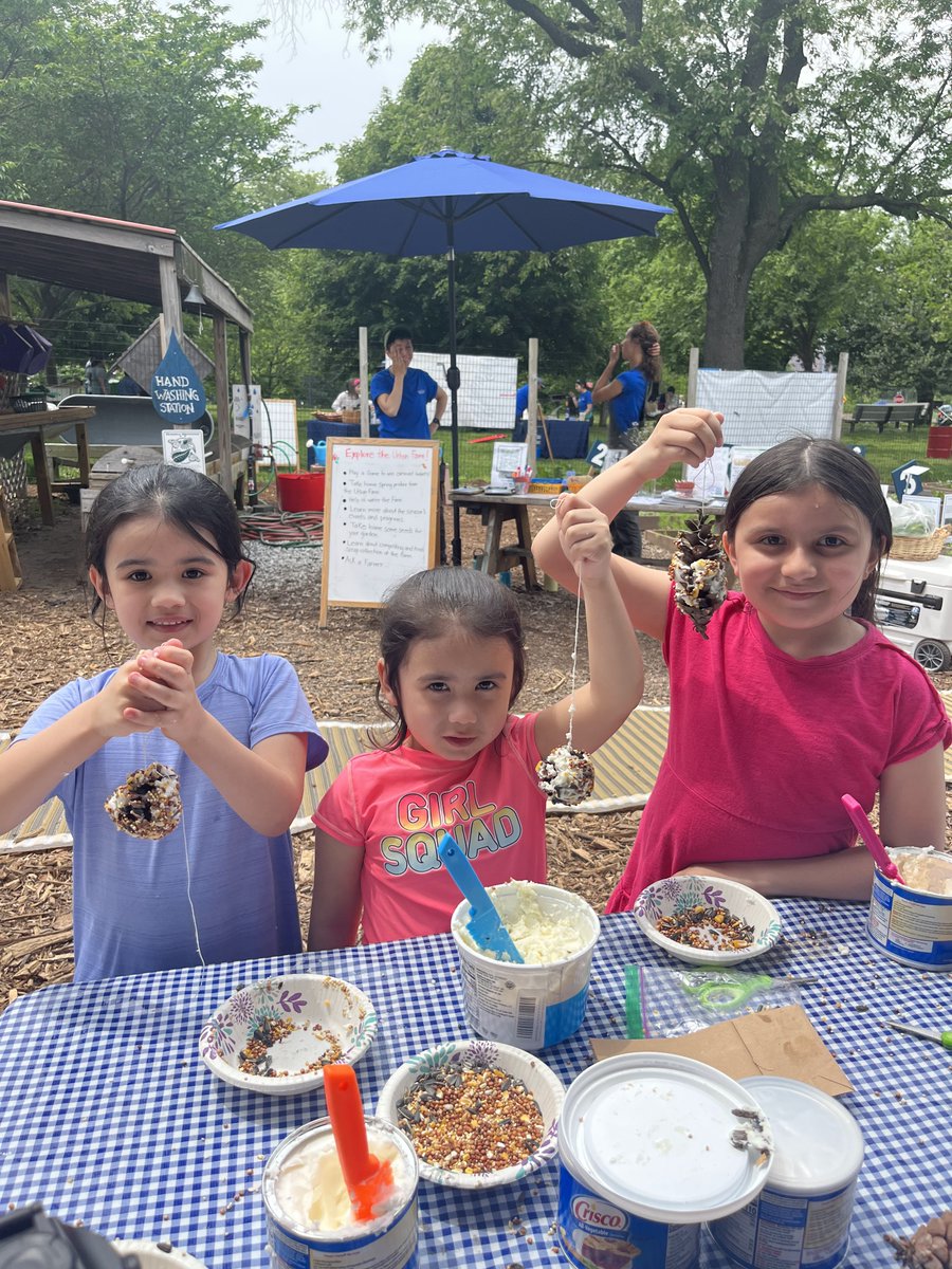 This Saturday, 5/11, join us on the Urban Farm from 10 AM - 1 PM for Bird Bonanza! 🐦📖 Enjoy: - A Bird Tour with @NYCAudubon from 10 - 11:30 AM - Bird-themed Storytime from 11 AM - 12 PM - Crafts, games, & prizes all day! Details & registration: bit.ly/4bkbrul