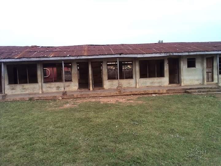 Arokho Secondary School, Arokho, Edo State. #ObasekiPDPEdoSeries will be back after this commercial break