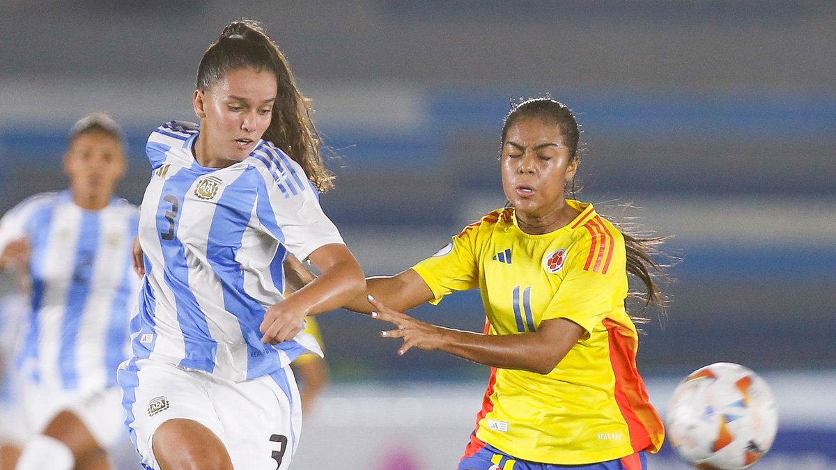 #Deportes
▶ El seleccionado femenino Sub 20 clasificó para el #MundialSub20 que tendrá lugar en Colombia entre el 31 de agosto y el 22 de septiembre.
.
.
#SelecciónArgentina #Mundial #Clasificación #Femenino #FútbolProfesional