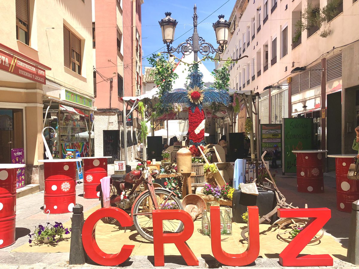 Soledad005's tweet photo. De cruces por la ciudad https://t.co/l23oh6kRCz