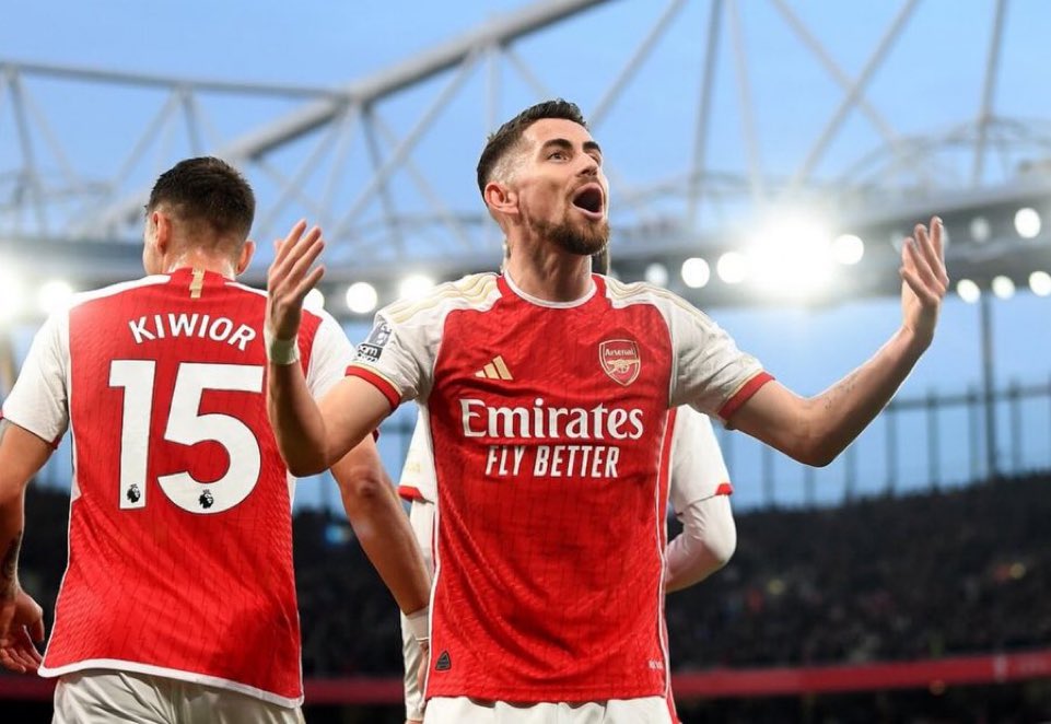 🚨🎙️| Mikel Arteta: “We want Jorginho to stay with us and he’s aware of our desire, our plan”. (🗣️, via @FabrizioRomano)