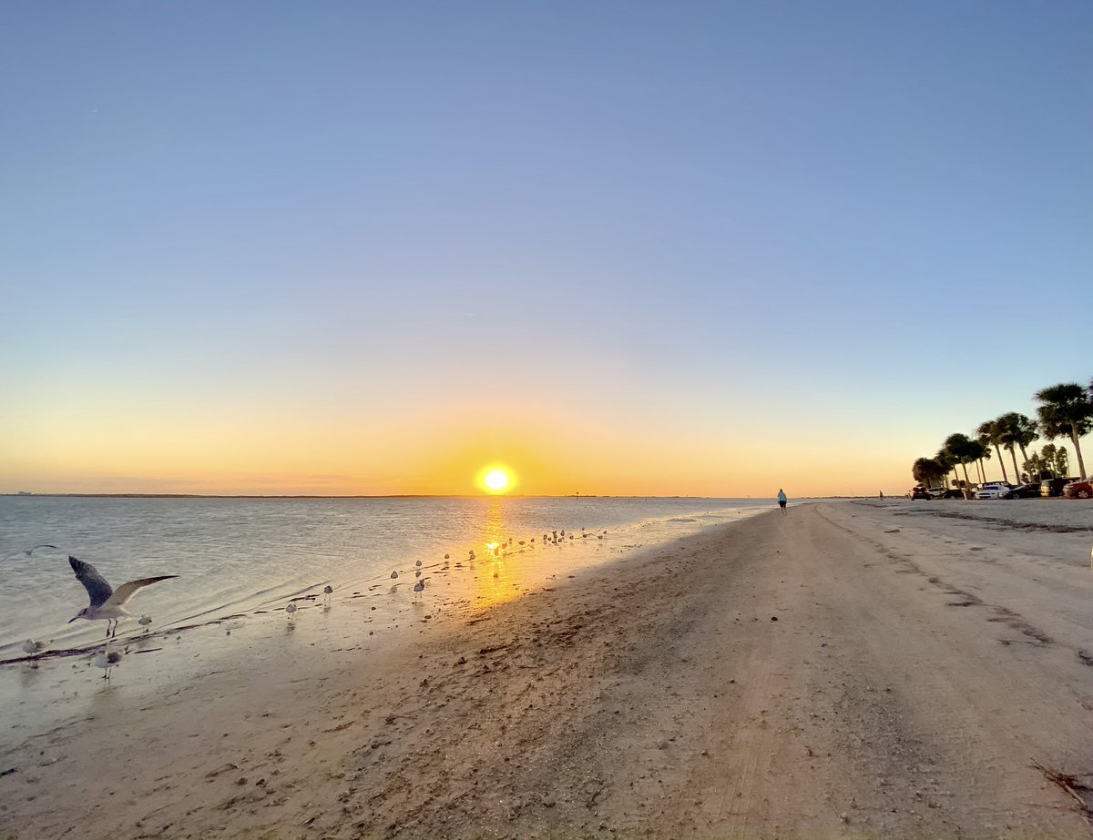 Floridian Sunset Time ✌🏼🌞✌🏼 @StormHour @FLskygazer @ThePhotoHour 🖖🏼🌞🖖🏼