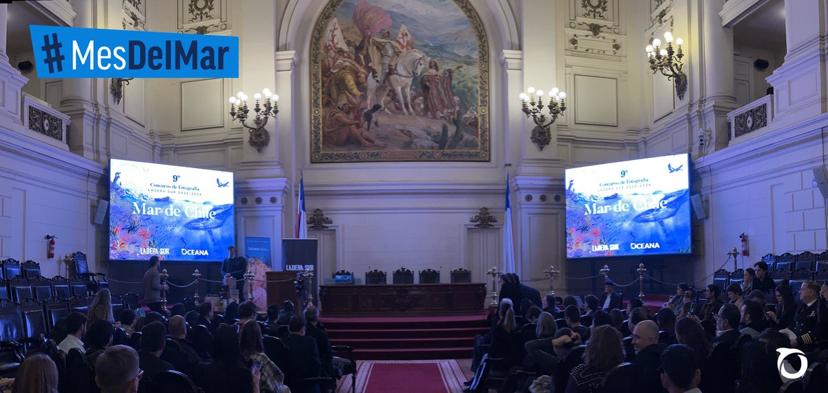#MesDelMar | En el ex Congreso Nacional se realiza la ceremonia de premiación del 9° Concurso de Fotografía @ladera_sur “Mar de Chile”, instancia en la que también se da inicio a las actividades del #MesDelMar de Oceana en Chile.