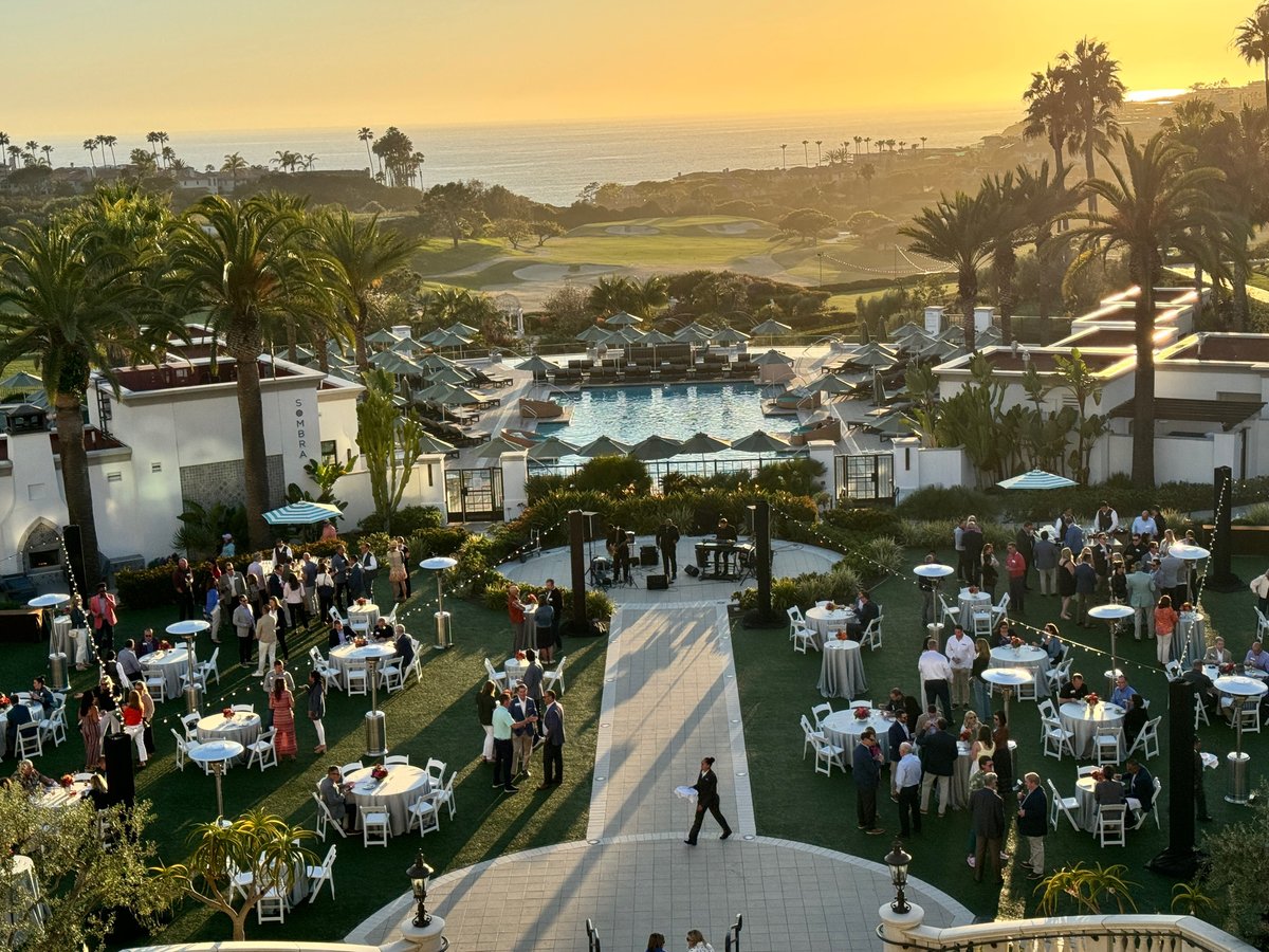 What an incredible honor to Keynote & Emcee at the @WaldorfAstoria in #DanaPoint earlier this week!  The breathtaking views, connections, and new friendships made the journey even more amazing! Thank you HM Insurance Group!

 #KeynoteSpeaker #ConferenceEmcee #AmazementArtist
