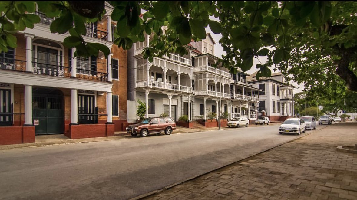 🏛️ Step back in time with Paramaribo's stunning historical buildings! From the wooden architecture of Saint Peter and Paul Cathedral the vibrant Waterkant, Suriname's capital is a treasure trove of history. Explore the charm of these colonial gems! #TravelSuriname #History…