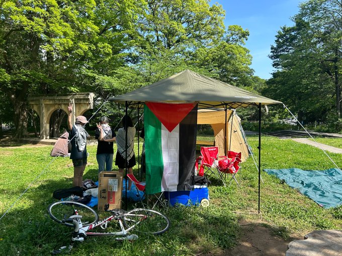 Japan's two top universities have joined the tent movement. Kyoto University has produced 10 Nobel laureates including the physicist Hideki Yukawa. University of Tokyo, 9, including the writer Kenzaburo Oe. #GazaSolidarityEncampment continues to grow big.