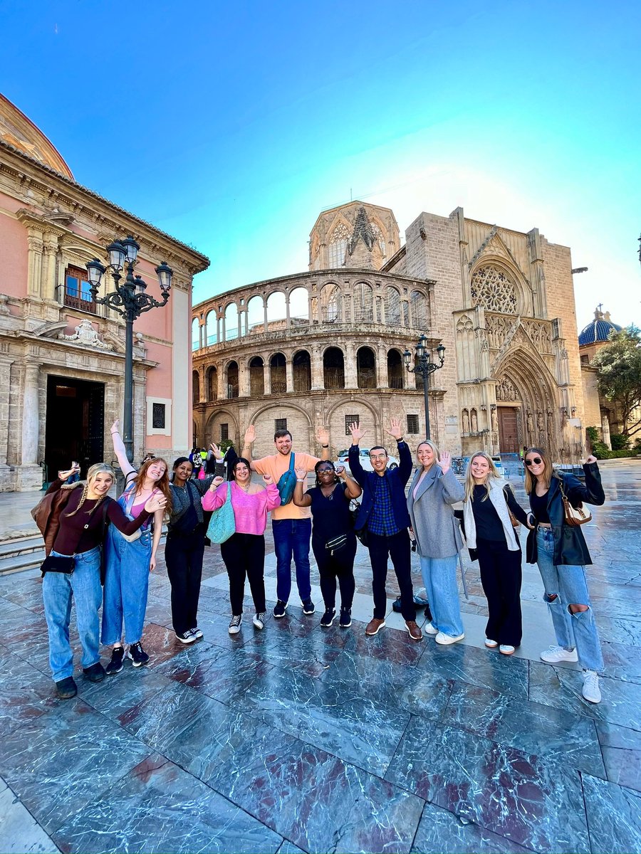 Exciting news, @UTCCI students! Applications for our Spring 2025 Valencia, Spain 🇪🇸 study abroad program are now open. Interested? Contact me and check the link for more info. #VolsAbroad volsabroad.utk.edu/index.cfm?Fuse…