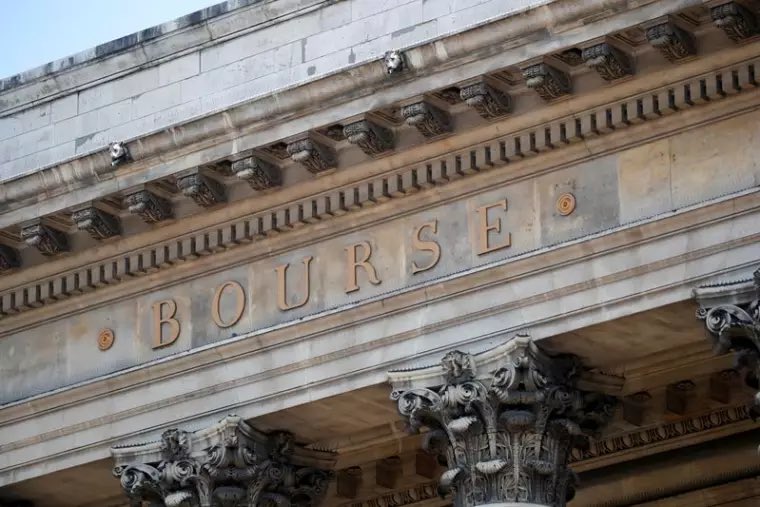 La #Bourse de Paris a clôturé en hausse, le #CAC40 a gagné 0,54% pour s’établir à 7.957,57 pts.